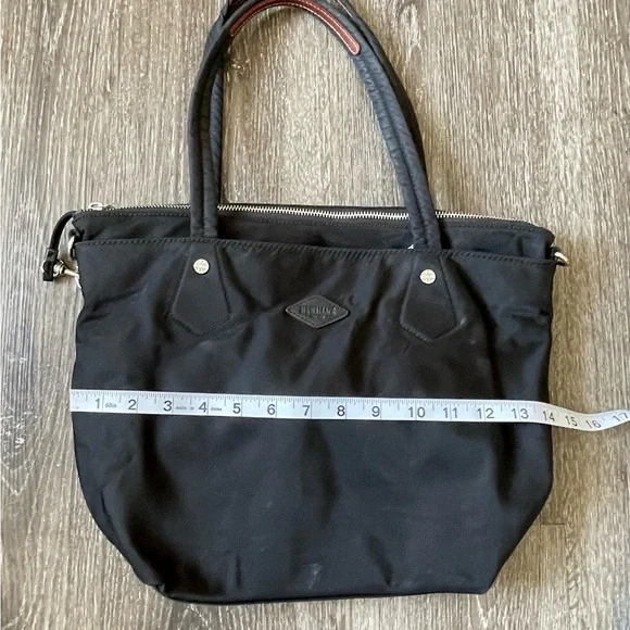 Longchamp Black Tote Bag with Structured Design and Top Handles - Picture 4 of 7